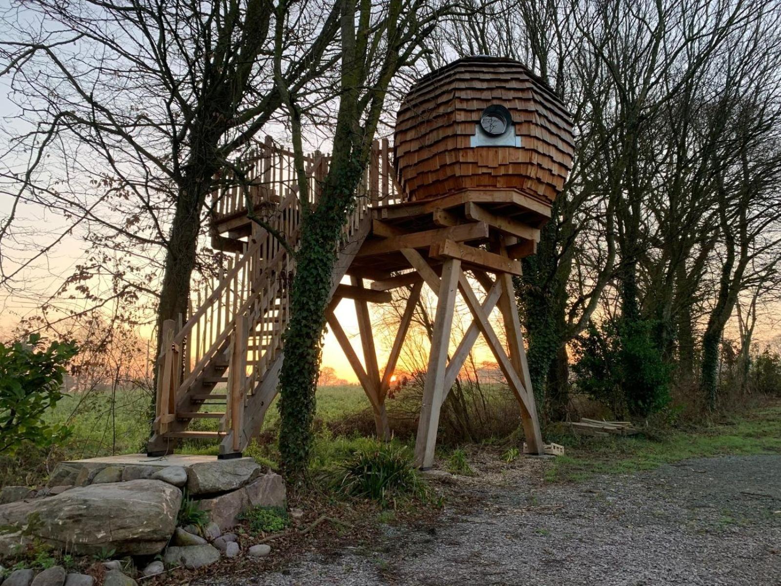 La Ville Es Renais - Ferme Et Maison D'Hotes Insolite Erquy Eksteriør bilde